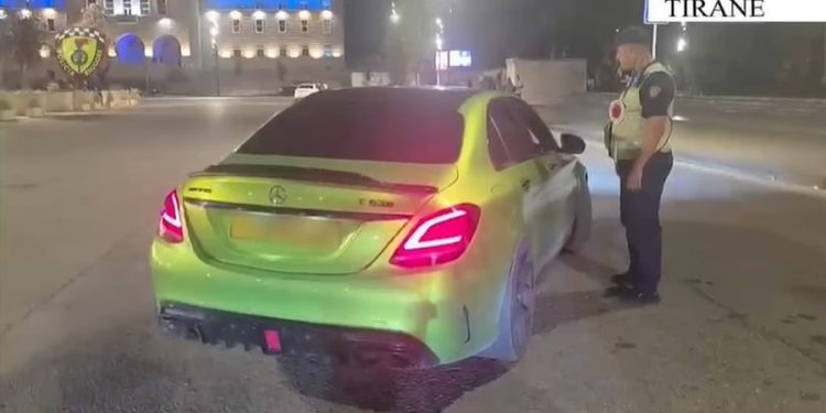 Kontrolle “blic”/ Policia e Shtetit në aksion! Vendos mijëra gjoba dhe bllokon…