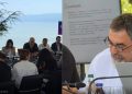 VIDEO/ Publikohen pamjet brenda mbledhjes qeveritare në Pogradec, krah Ramës qëndron…