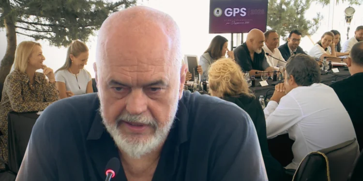 A do të ketë shkarkime? Ministrat në “ankth”, çfarë pritet sot nga Edi Rama…