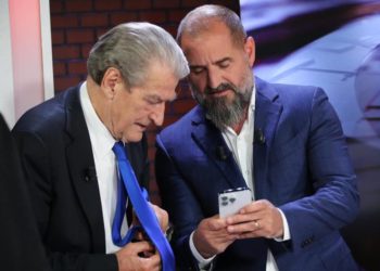 Çim Peka kritikon Sali Berishën: Po i “vdes” Partia Demokratike! Nuk do t’i mësojmë ne sesi…