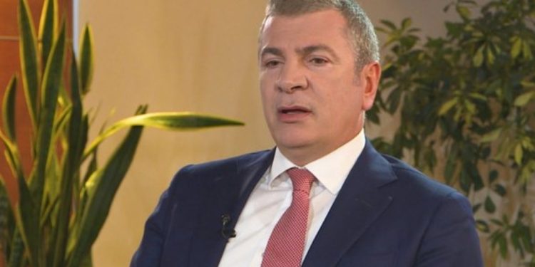 Damian Gjiknuri jep lajmin e mirë për banorët në kryeqytet: Janë lëshuar…