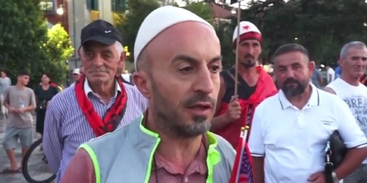 Organizatori i protestës paralajmëron LËVIZJE në shtator: Nëse Rama nuk jep dorëheqjen…