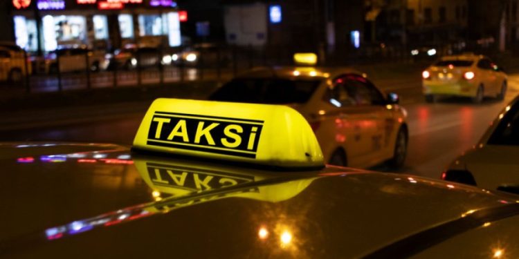 Ndryshojnë rregullat/ Taksistët në Shqipëri do detyrohen të…