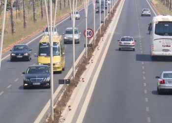 Shoferë bëni kujdes! Bllokohet autostrada Tiranë – Durrës/ Më datën…