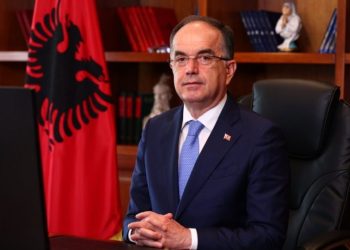 Vlora Hyseni nën akuzë, Edi Rama në Amerikë, Presidenti Begaj ndrysh LËVIZJEN, thërret…