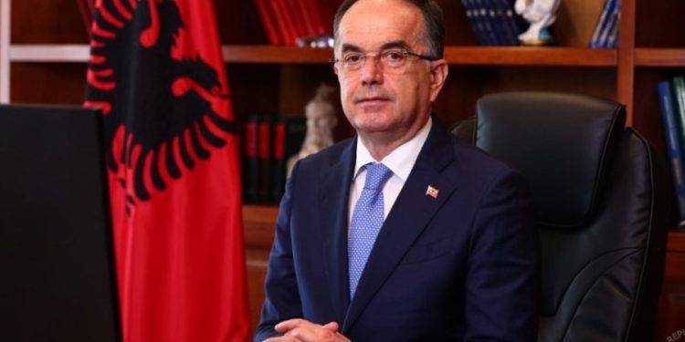 Vlora Hyseni nën akuzë, Edi Rama në Amerikë, Presidenti Begaj ndrysh LËVIZJEN, thërret…