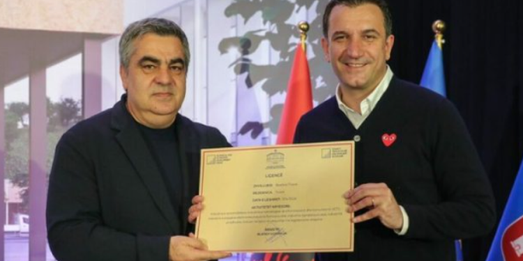 Gonxhja kandidat për Bashkinë e Tiranës? Ministri befason me përgjigjen…