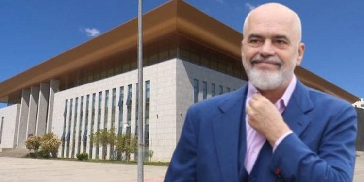 Përplasja për “pagat” e gjyqtarëve/ Rama i vendosur: Kurrë jo! Kjo nuk është…