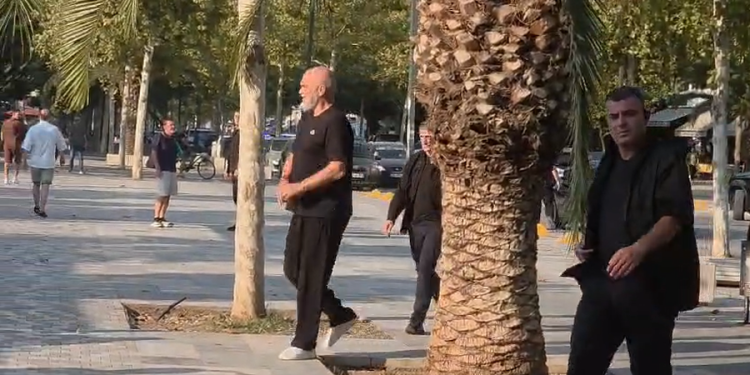 VIDEO/ Larg Tiranës! Kryeministri Edi Rama filmohet në terren, shkon në…