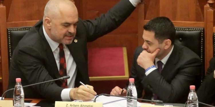 Ahmetaj i dërgon mesazh Edi Ramës: I ke bërë llogaritë gabim me mua, s’ta merr mendja që…