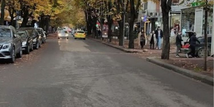 “Harroni xhirot në ish-bllok”/ Në Tiranë ndodh ndyshimi i madh, e paralajmëron deputeti socialist…