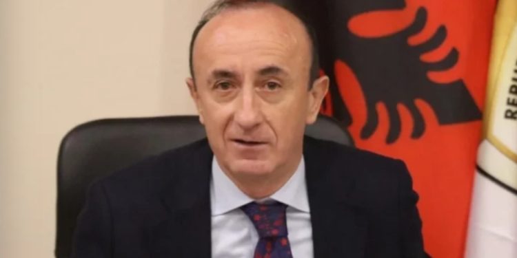 Dash Sula në krah të kryeministrit Edi Rama tregon vendimin e “prerë”: Nuk do të tolerojmë…