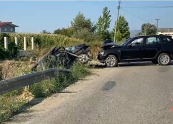Aksident tragjik në aksin kombëtar/ Kush është i riu që humb jetën, policia me urgjencë…