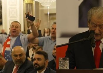 Shqiptarët në Amerikë të “mahnitur”, Berisha u dërgon mesazh “armiqve”: Ju jeni prapa hekurave…