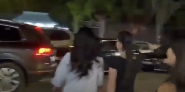 Tjetër sulm/ Aktivistja i bën “pritë” Belinda Ballukut, çfarë ndodhi…