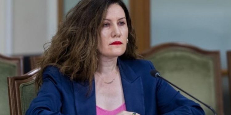 Zbulohet pasardhësi i Vlora Hysenit, ja EMRI kush merr drejtimin e SHISH-it…