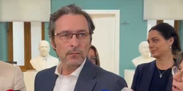 Ish-drejtuesja e SHISH përballë drejtësisë, ja çfarë thotë Ambasadori Italian