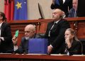 LAJM I FUNDIT: Reagon Rama pasi “shkriu” 15 bashki: Mos bëni “hesape…