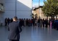Bashkia u shkri, punonjësit duartrokasin kryebashkiakun që nuk i la vetëm/ Pamjet e lamtumirës…