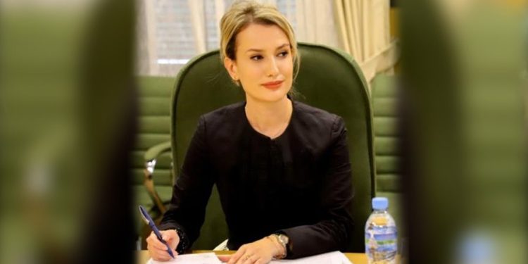 EMRI/ Zgjidhet drejtoresha e re e burgjeve! Kush është juristja, ish vartëse e Fatmir Xhafajt…