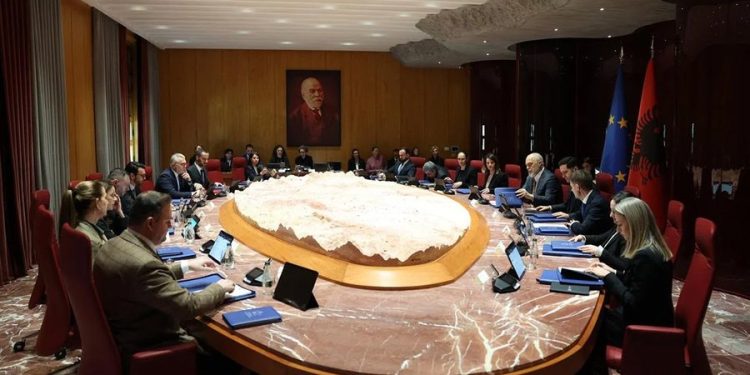 Merr fund “rumpalla”/ Rama e paralajmëroi, dalin VENDIMET e Qeverisë për protestuesit