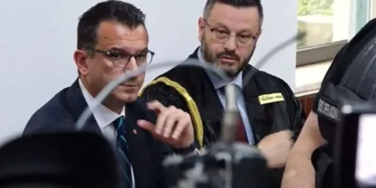 Çfarë po ndodh me Erion Veliajn në burgun e Fierit? Avokati Plarent Ndreca paralajmëron KALLËZIM PENAL