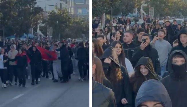 Plas “shkëndija” në Kamëz/ Zhvillim i papritur që në mëngjes, studentët dhe gjimnazistët bëjnë këtë gjë…