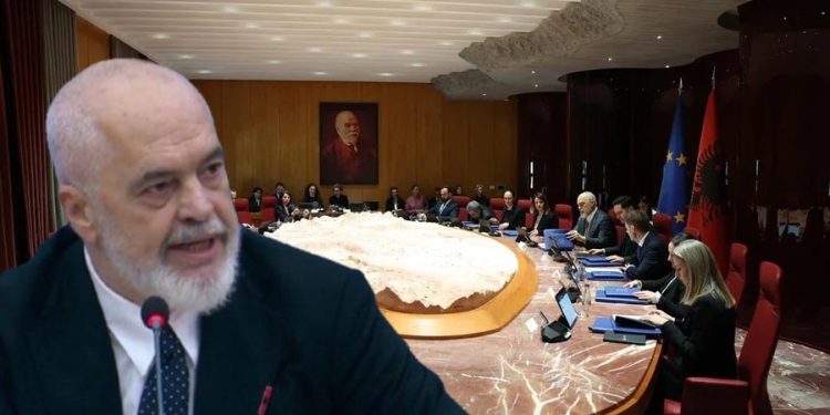 Vendi “zien” nga protestat/ LAJM I FUNDIT: Edi Rama bën dy lëvizje në qeveri (EMRAT)