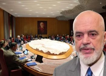 Edi Rama mblodhi me urgjencë ministrat, çfarë i tha kryeministri për studentët? Dyshimet dhe…