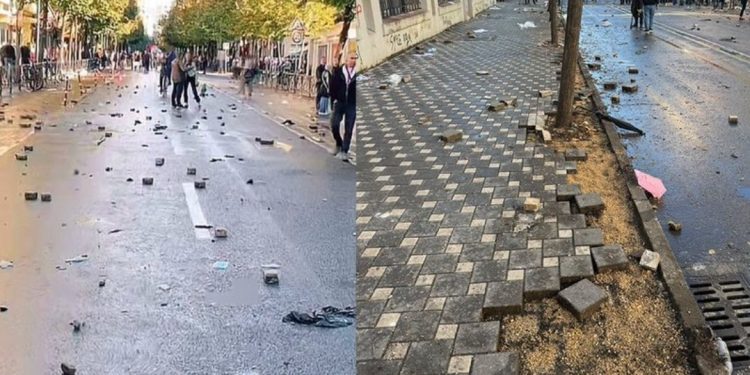 Trotuaret të prishur dhe tulla në mes të rrugës/ Taulant Balla i përgjigjet protestuesve: Këta janë…