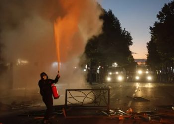 Protesta e studentëve në Tiranë/ Reagon me urgjencë Ambasada Amerikane, ka një thirrje: Kujdes…