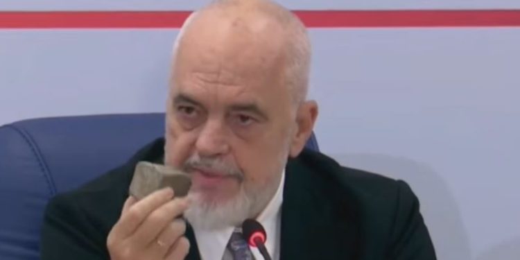 “Kufiri u kapërcye!”/ Kryeministri Rama reagon që në mëngjes për protestën: Ky…