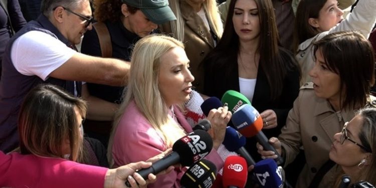 Drejtoresha flet në emër të qeverisë: Edi Rama po iu pret! Ja PROPOZIMI për studentët…