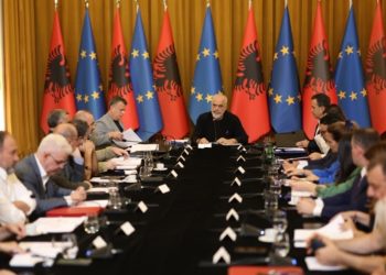 I kërkoi Ramës të hapë rrugën, Spiropali nuk shkon në mbledhjen e Grupit të PS! Ja “porosia” e kryeministrit