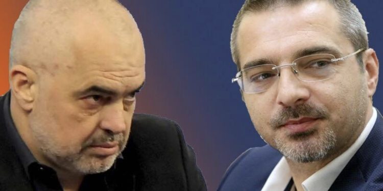 Studenti i përmend Saimir Tahirin, Edi Rama befason me përgjigjen nga makina: Sa keq…