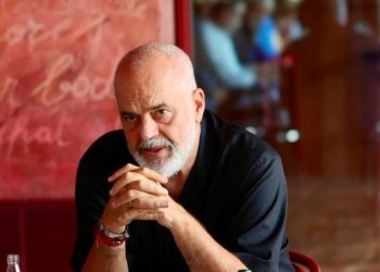 Pas urdhrit për dorëheqje, Rama kryen LËVIZJEN e fundit, mbledh…