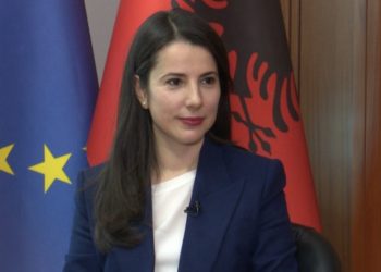 Rama kërkon llogari nga drejtorët, Adea Pirdeni merr “detyrën e re” dhe zbulon…