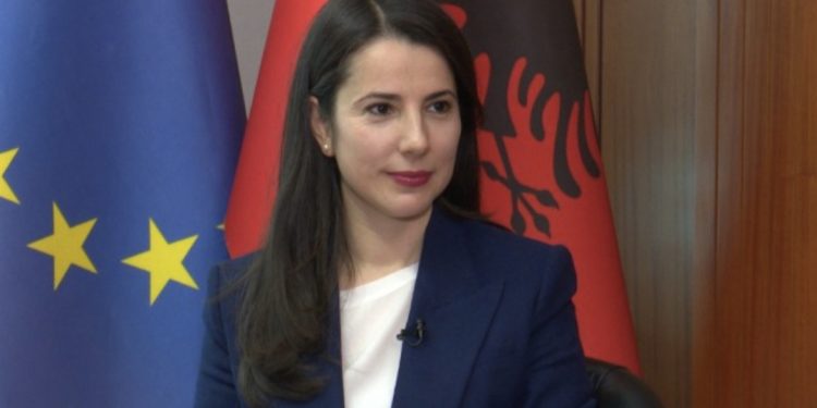 Rama kërkon llogari nga drejtorët, Adea Pirdeni merr “detyrën e re” dhe zbulon…