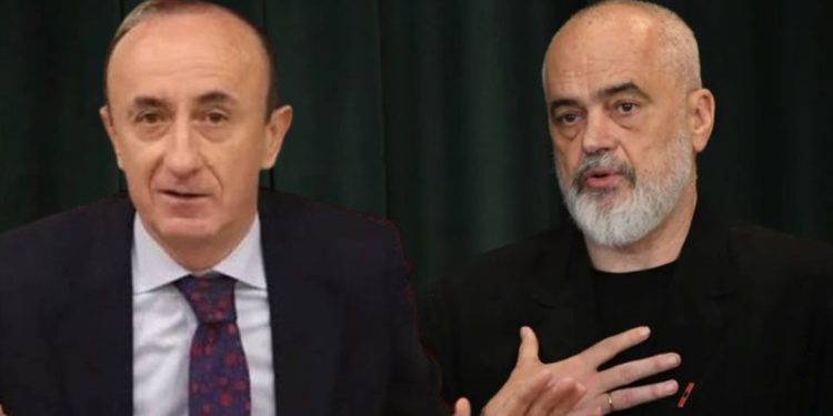 Kush i kërkoi punësimin e djalit? Dash Sula nxjerr “live” MESAZHIN që i dërgoi Ramës…