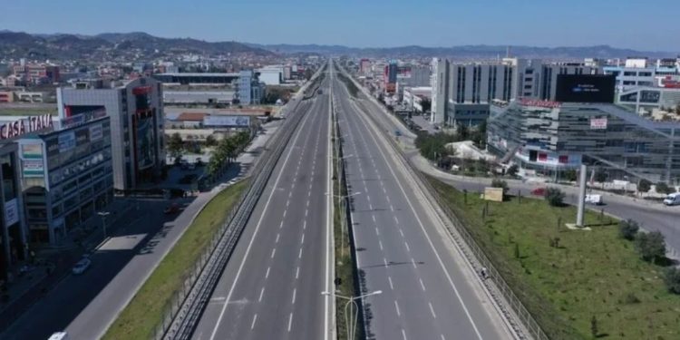 Rrugë “e re” Tiranë – Durrës, afati i punimeve është 5 muaj…
