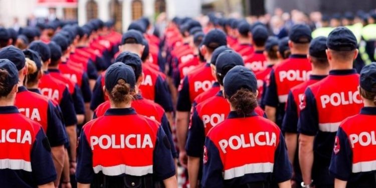 Rritja më e madhe e pagave në histori të Policisë! Sa lekë do të shtohen në xhepat e efektivëve…