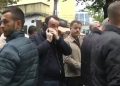 Studentët përzunë deputetët e Berishës/ Noka e Balliu tërhiqen nga protesta për të shmangur incidentet